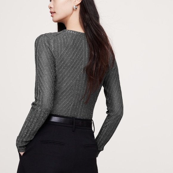 Banana Republic METALLIC RIBBED Thin SWEATER TOP Sparkle holiday L New - Picture 2 of 10